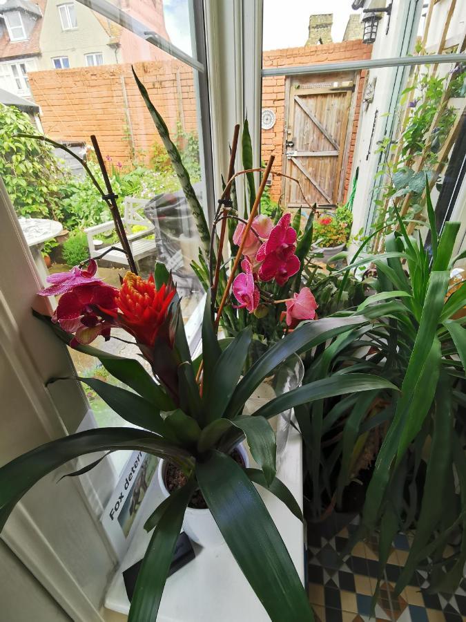 Rosslyn Court * Margate