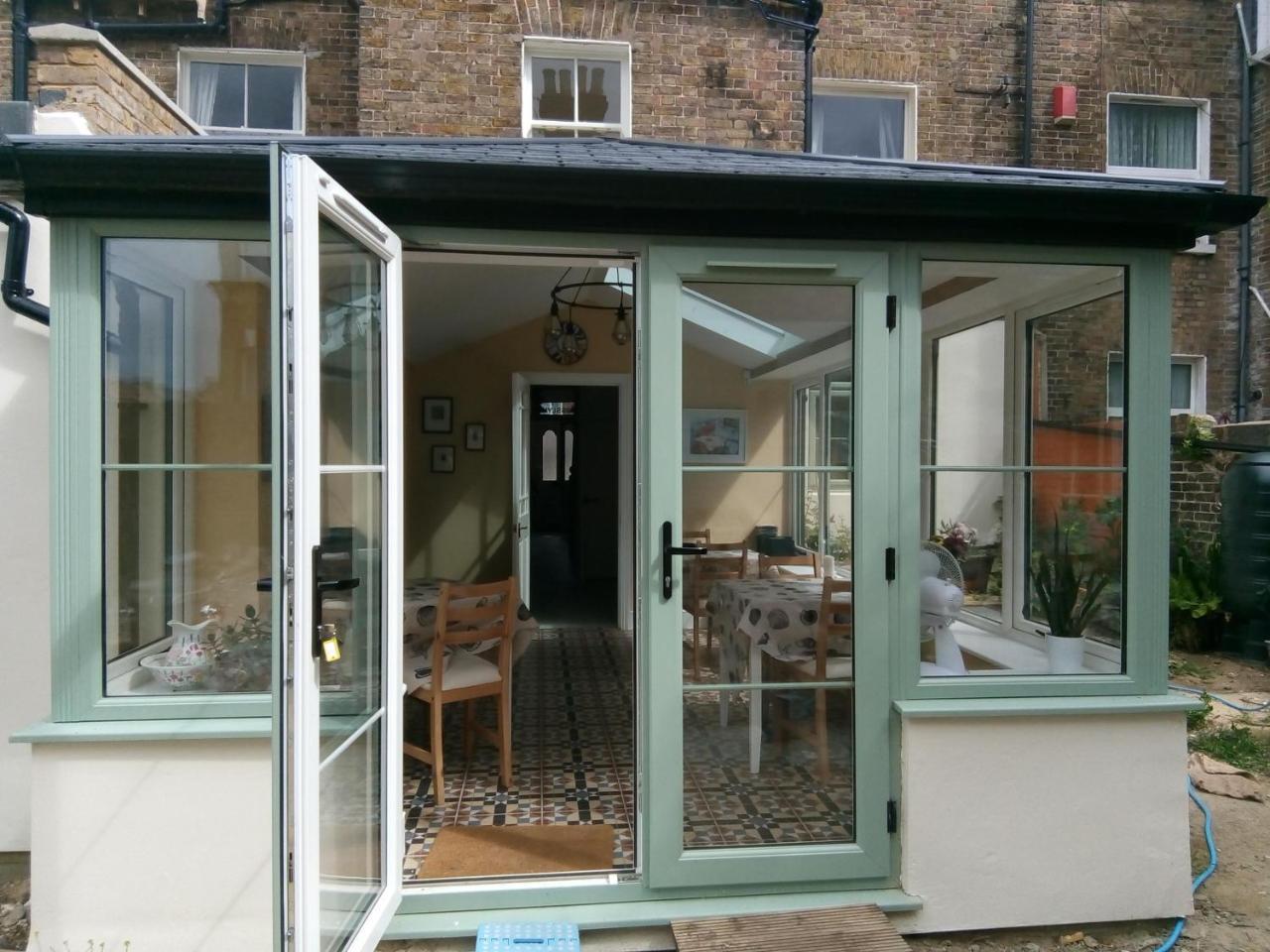 Bed & Breakfast Rosslyn Court *